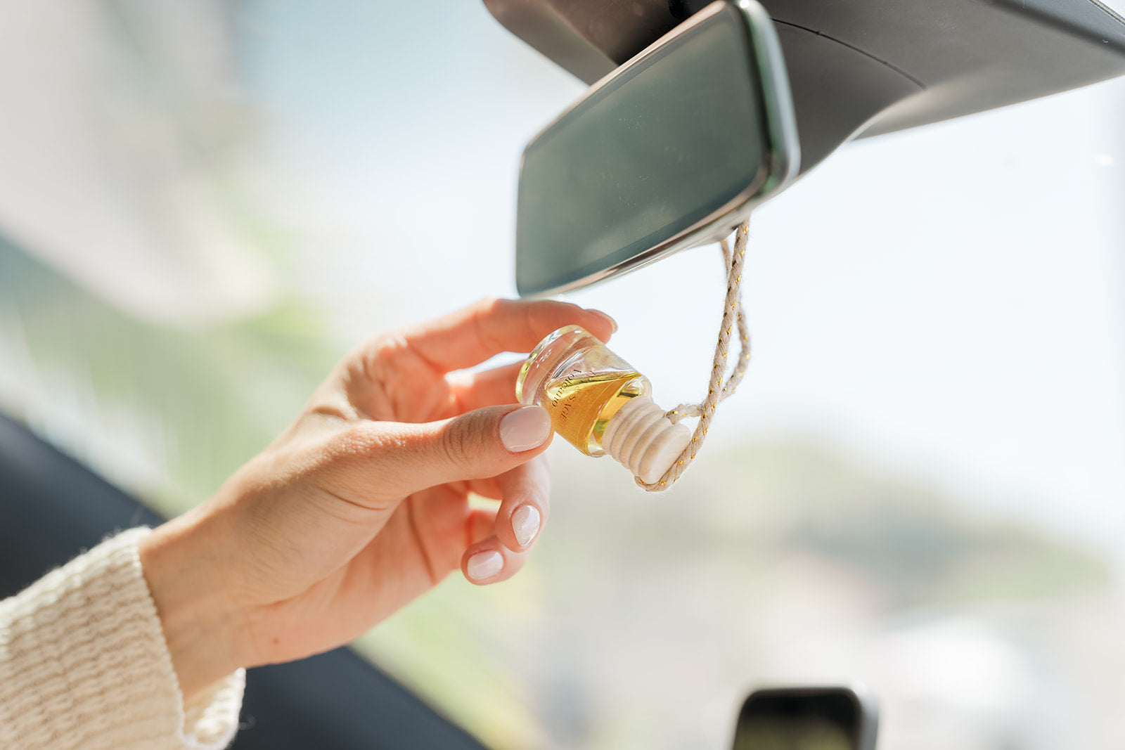 Fresh Linen: Car Diffuser